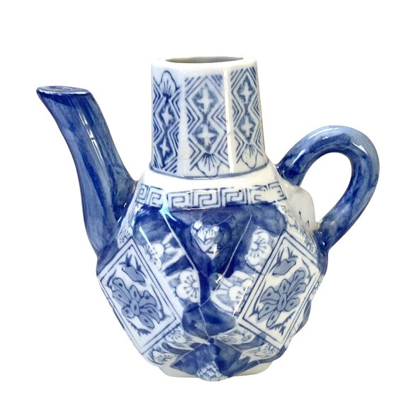 Blue And White Teapots Ceramic Small Single Serving  6.5" Tall Made In China - Picture 6 of 12